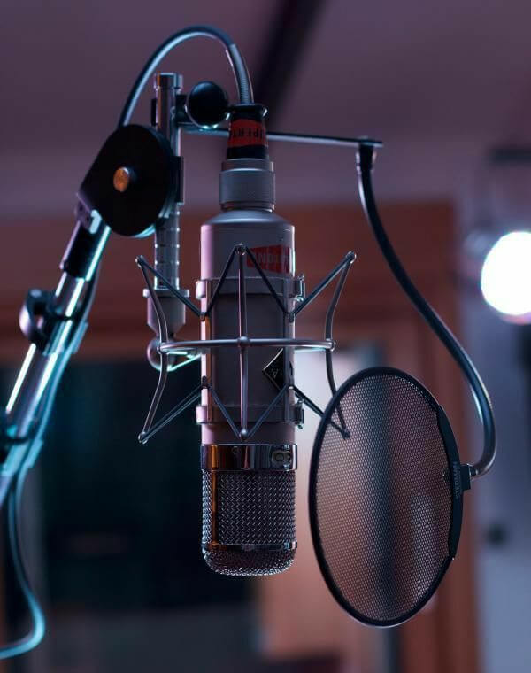 Microphone en studio d’enregistrement